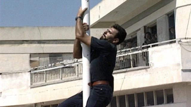 Ξεσπά ο πατέρας του ήρωα Σολωμού Σολωμού: Σήμερα σκοτώνουν ξανά το γιο μου